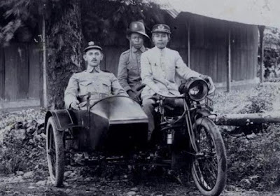 Pada masa kolonial belanda, pembentukan pasukan keamanan diawali oleh pembentukan. 10 Dampak Penjajahan Belanda di Indonesia Berbagai Bidang