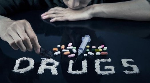 Obat ini bisa ditemukan dalam bentuk pil, bubuk, serta dalam bentuk cairan. 12 Contoh Teks Persuasif Terlengkap & Terbaik 2021