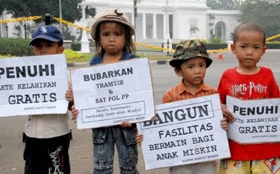 27/7/2020 · pasal 31 merupakan aturan tentang hak setiap warga negara buat mendapatkan pendidikan dan kewajibannya mengikuti pendidikan dasar yang dibiayai oleh pemerintah. Zona Lien: LINDUNGI ANAK TERLANTAR & ANAK JALANAN
