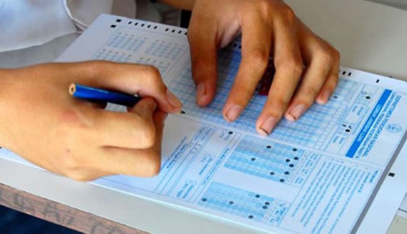 Bagian pemasaran juga secara khusus merancang komunikasi antara perusahaan dengan pelanggan, menetapkan target harga dan merancang peluncuran . Fase Yang Berfungsi Menjembatani Interaksi Antara