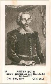 Menjadi pemegang buku (akuntan) kepala dan direktur dagang di banten sekitar tahun 1615 oleh piter booth, gubernur jenderal voc pertama. Gubernur Jenderal Voc Yang Pertama Adalah