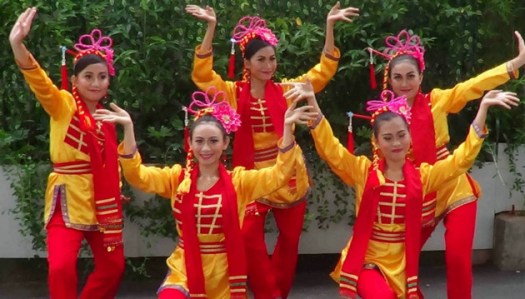 Terciptanya motif batik rasamala adalah, nama tarian betawi yang diangkat menjadi motif batik betawi adalah, motif batik nusa kelapa,. Macam Macam Tarian Betawi Yang Wajib Kamu Ketahui