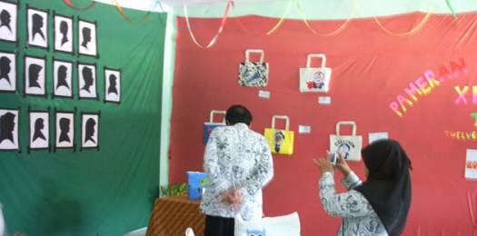 Atas terjawab bagaimana cara membuat pameran hasil karya seni disekolah jelaskan margaretha21060 margaretha21060 jawaban 1. Menyiapkan Dan Menata Pameran Kelas Mikirbae Com