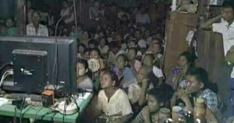 Demikianlah informasi mengenai manfaat menonton tv bersama anggota keluarga. 9 Manfaat Menonton Televisi Bersama Keluarga Backsekolah