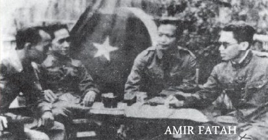 Untuk pemberontakan di/tii di aceh, van dijk menyebutnya sebagai. Pemberontakan Di Jawa Barat Di Tii