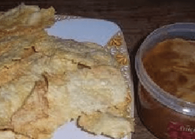 Sedangkan, produk pangan setengah jadi dengan bentuk butiran besar dari umbi adalah tiwul instan dan beras singkong. Produk Pangan Setengah Jadi Dengan Bentuk Butiran Besar Dari Umbi Adalah