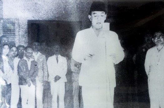 Mengapa amerika serikat menjatuhkan bom atom di jepang? Lengkap Peristiwa Penting Menjelang Proklamasi Kemerdekaan Indonesia Asal Usul Amp Sejarah