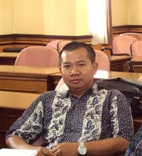 Upaya bisa dilakukan untuk mendapatkan tekanan yang besar yaitu……. HIMPUNAN MAHASISWA SARJANA FISIOTERAPI: PENGEMBANGAN