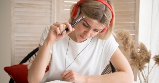 Teks deskripsi adalah tulisan yang memaparkan gambaran suatu objek, tempat, atau peristiwa secara jelas dan rinci. 15 Contoh Soal Teks Deskripsi Dilengkapi Kunci Dan Pembahasan Terbaru K13 Anantakendek Com