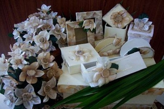 Setelah kering, limbah basah itu bisa diolah kembali menjadi kerajinan tangan yang lebih berguna. Beragam Olahan Limbah Organik Sangat Bermanfaat