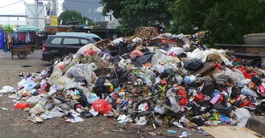 Limbah kertas dapat dijadikan kerajinan dengan beberapa teknik antara lain. Contoh Sampah Organik Dan Anorganik Beserta Penjelasannya Lengkap Muttaqin Id