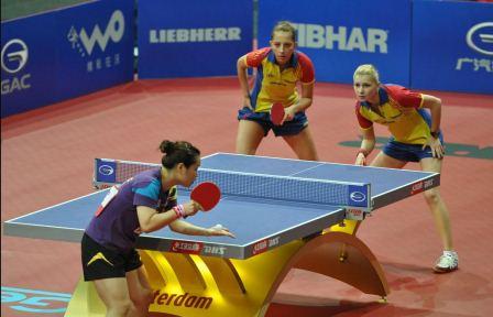 Berawal pada data awal siswa yang diperoleh melalui observasi maka untuk. 4 Teknik Dasar Tenis Meja Grip Stance Footwork Stroke Muttaqin Id