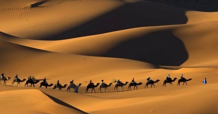 Agar bisa memahami lebih mudah bagaimana iman kita diuji dan bagaimana seharusnya sikap yang perlu dimiliki, kita akan belajar dari dua tokoh, . 6 Hikmah Beriman Kepada Rasul Rasul Allah Swt Bacaan Madani Bacaan Islami Dan Bacaan Masyarakat Madani