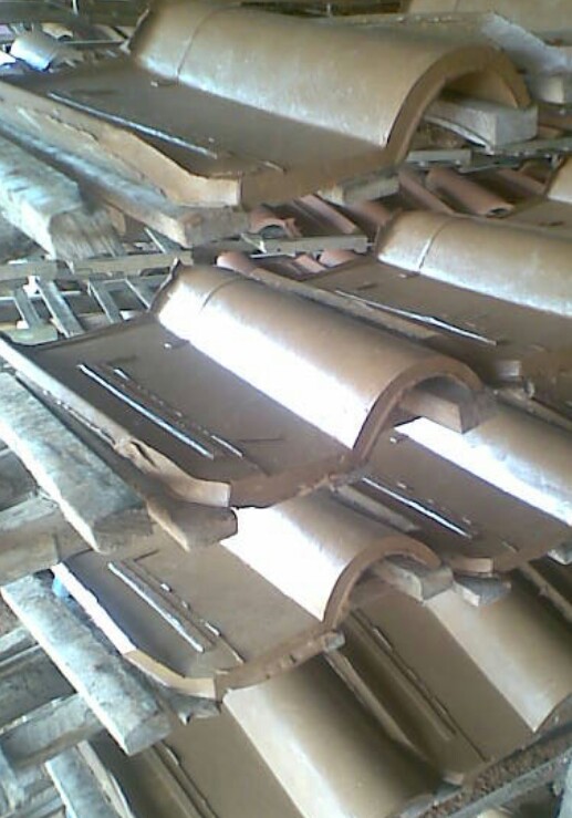 Tahapan selanjutnya adalah proses pengeringan. Cara Buat Genteng