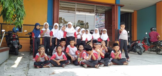 Ketukan merupakan bunyi yang teratur yang digambarkan seperti bunyi detak jarum jam. Resume Materi Kelas 3 Sd Mi Tema 7 Perkembangan Teknologi