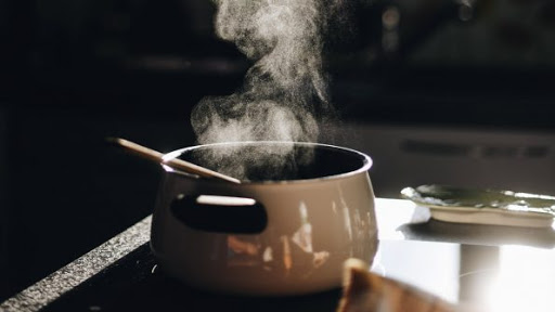 Teknik merebus menutup bahan pangan (poaching). Pengolahan Bahan Pangan Serealia Umbi Dan Kacang Kacangan Menjadi Makanan Atau Minuman Part 2 Prakarya Kelas Viii 1 Berkesenian