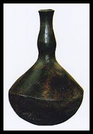 Sifat yang tercermin pada tokoh utama dalam cerita ”kendi emas dan ular” yaitu baik, tidak mau memiliki barang atau benda yang bukan . 33 Siapakah Tokoh Pembantu Tambahan Dalam Cerita Kendi Emas Dan Ular Info Uang Online