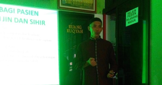 Seni musik sendiri merupakan cabang seni yang menggunakan media suara atau bunyi . Musik Yang Menggunakan Suara Manusia Sebagai Media Utamanya Adalah Pengertian Dari