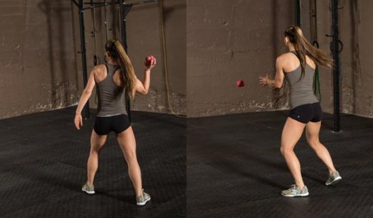 Sebelum memulainya, siapkan dulu 2 buah dumbbell untuk . 12 Bentuk Latihan Kelincahan Tubuh Dalam Kebugaran Jasmani Penjasorkes