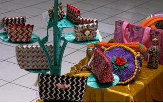 Daur ulang adalah salah satu strategi pengelolaan sampah padat yang terdiri atas kegiatan pemilahan, pengumpulan, pemprosesan, pendistribusian dan pembuatan. Materi Dan Soal Ipa Untuk Sma Pemanfaatan Dan Daur Ulang Limbah Untuk Kelestarian Lingkungan