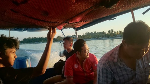 Catamaran untuk perairan sungai di kalimantan. Sungai Yang Dimanfaatkan Sebagai Sarana Transportasi Utama Di Indonesia Yaitu