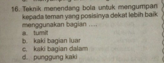 View Pada Saat Melakukan Servis Dalam Permainan Bulutangkis Arah Bola Harus
Background