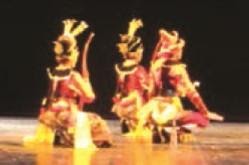 13+ Ketinggian Minimal Yang Dicapai Penari Pada Gerak Level Rendah Adalah Saat Penari Dalam Posisi
&nbsp;Background